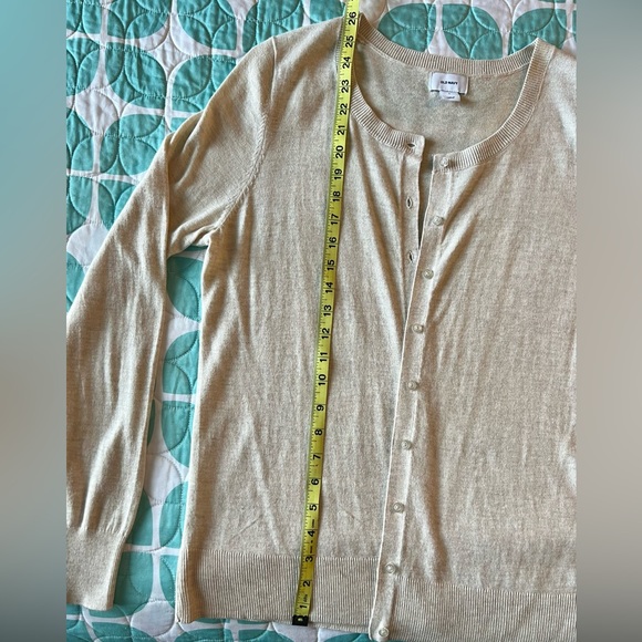 Tan Old Navy Cardigan - Picture 5 of 5